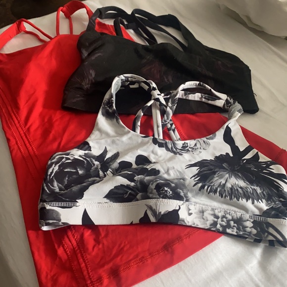 Lululemon tops size 2 - Picture 2 of 3